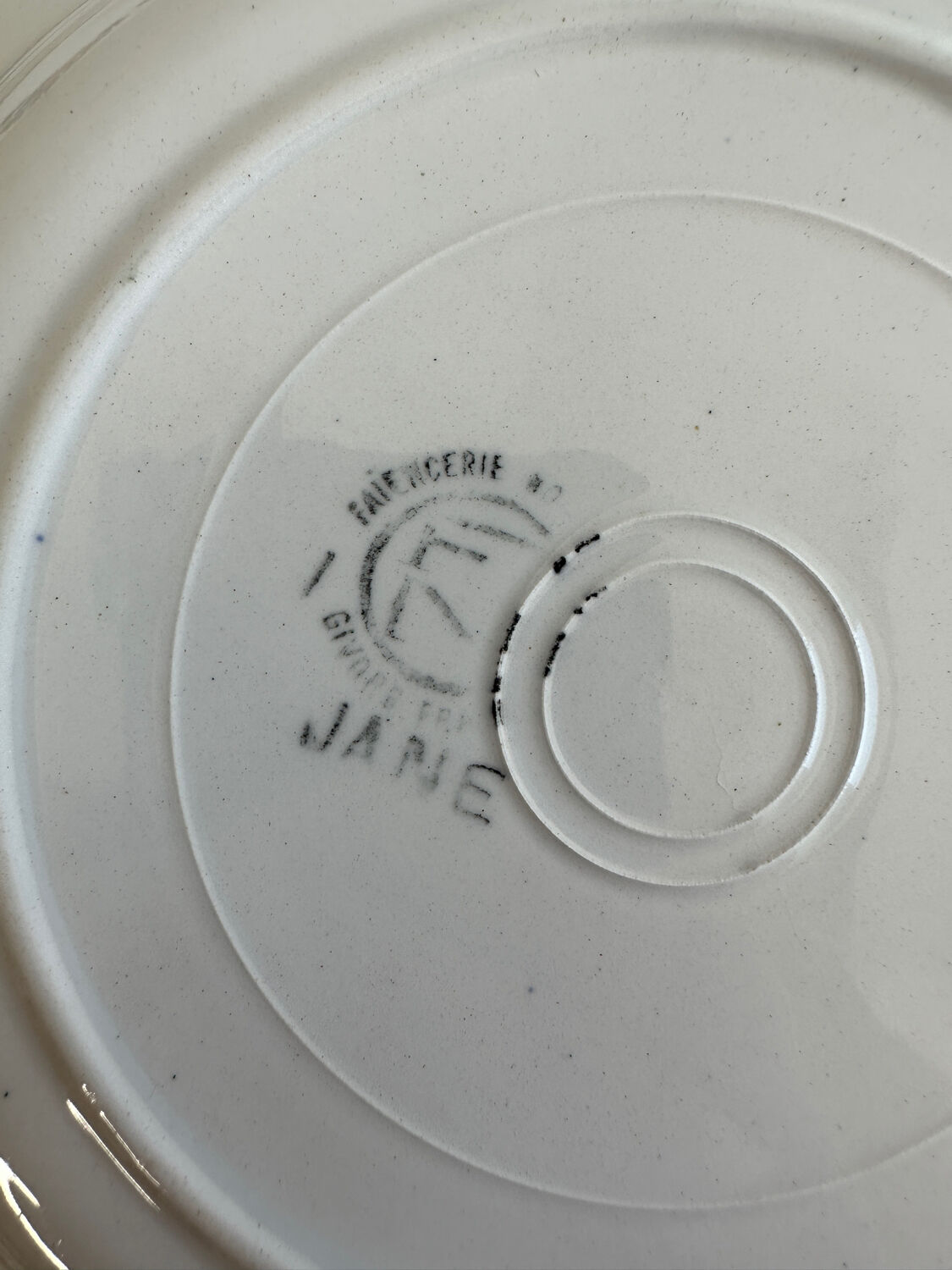 Set of hollow plates Givors France