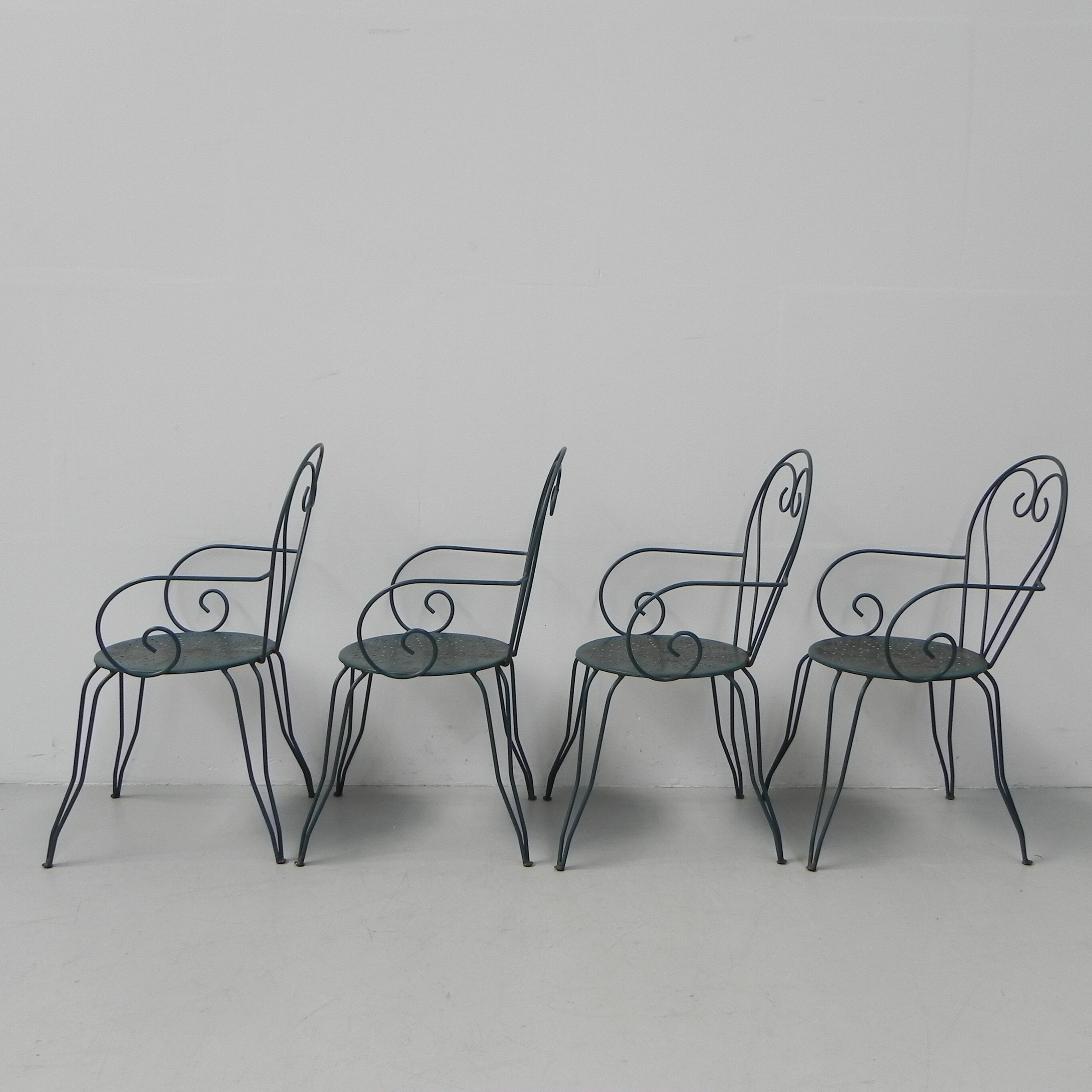 Ensemble de 4 chaises de jardin vintage en acier