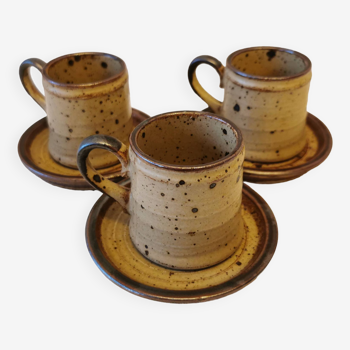 Set of 3 coffee cups and saucers