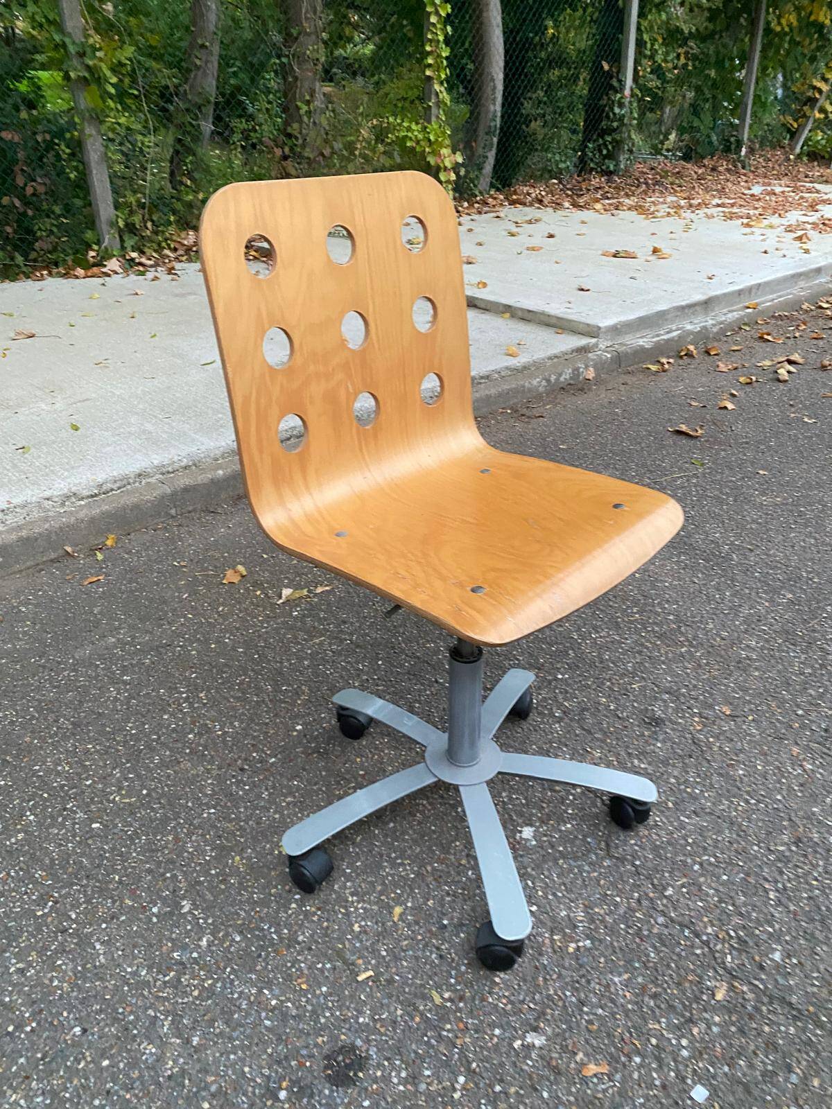 Chaise de bureau scandinave en bois courbé