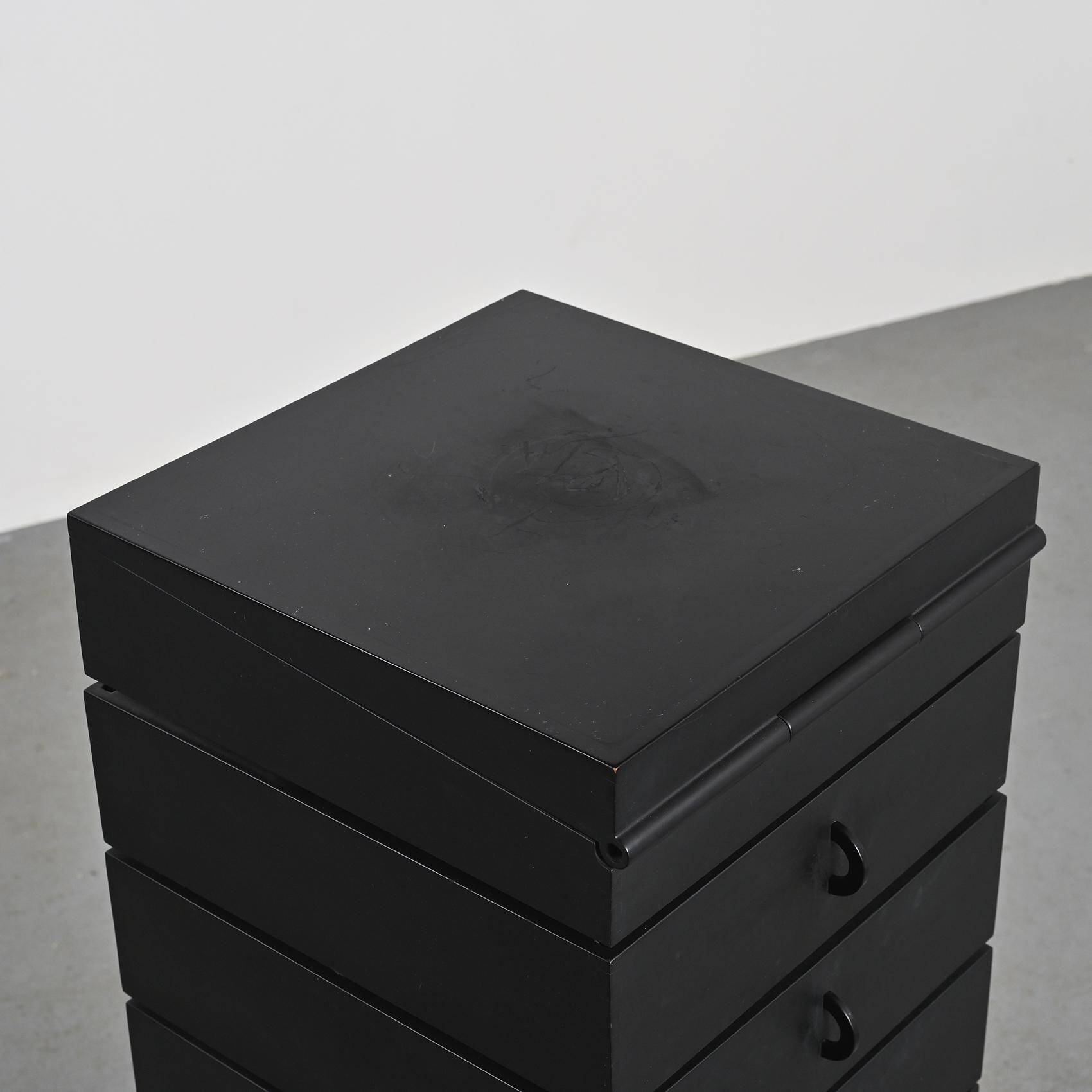 Robot 619 furniture by Mario Botta