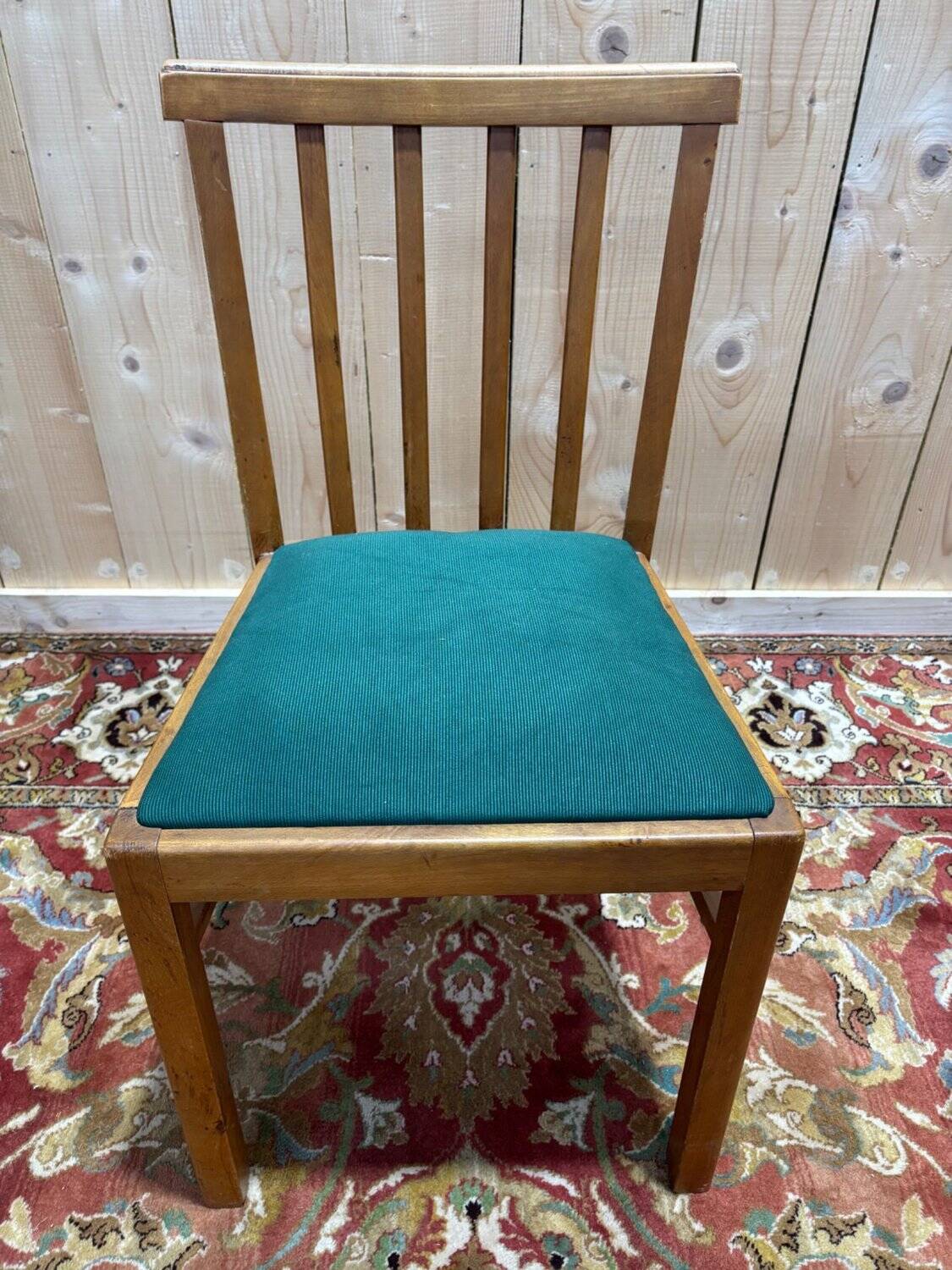 Set of 6 1950s beech chairs.