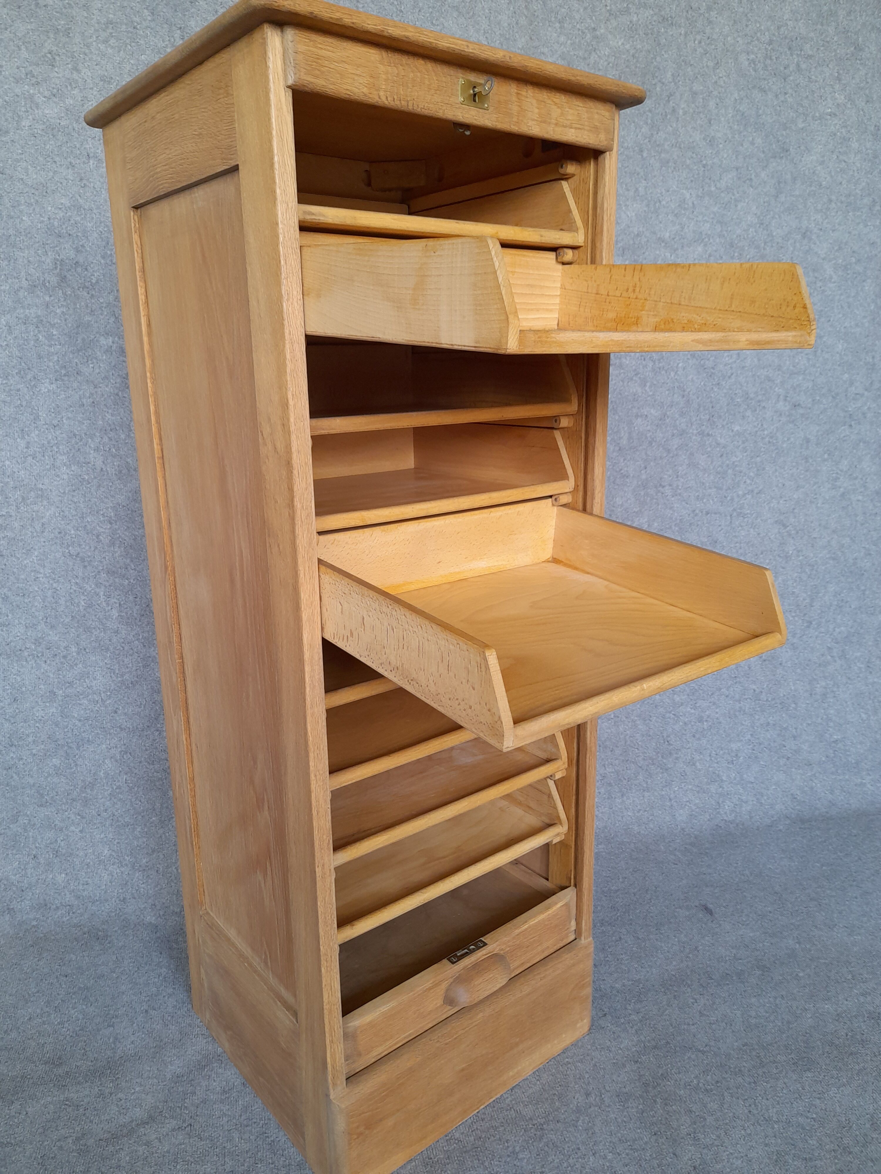 Curtain binder early 20th century