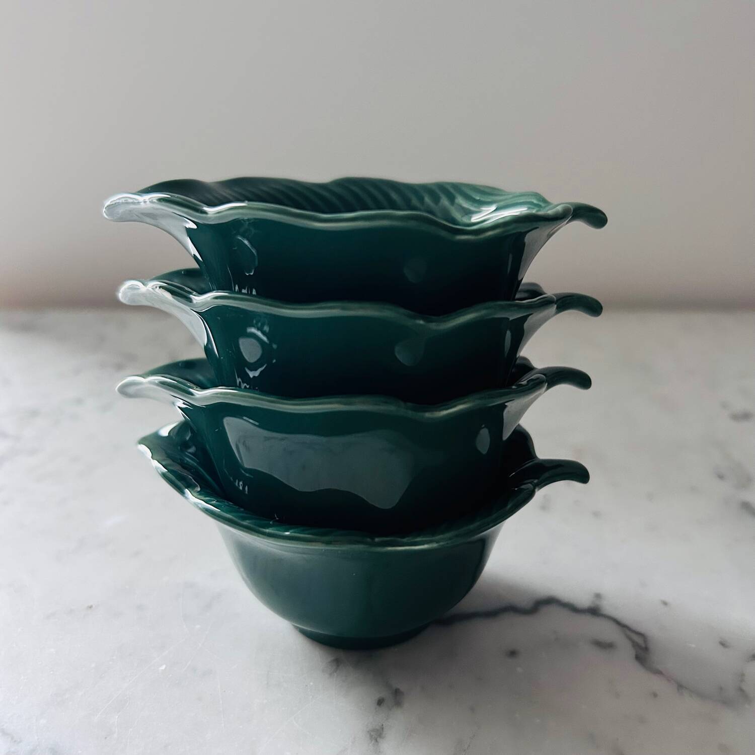 Service of 5 green leaf verrines