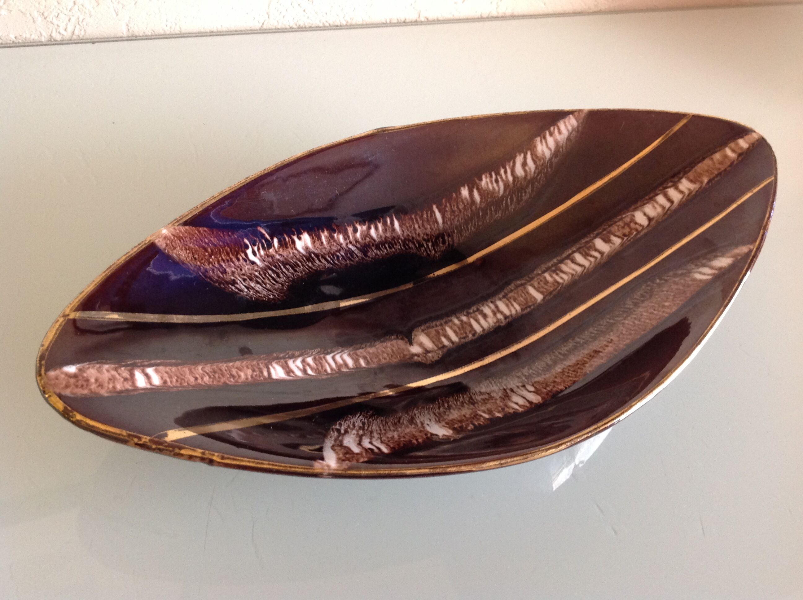 Empty pocket in chocolate color cermal by Jasba / vintage 60s-70s