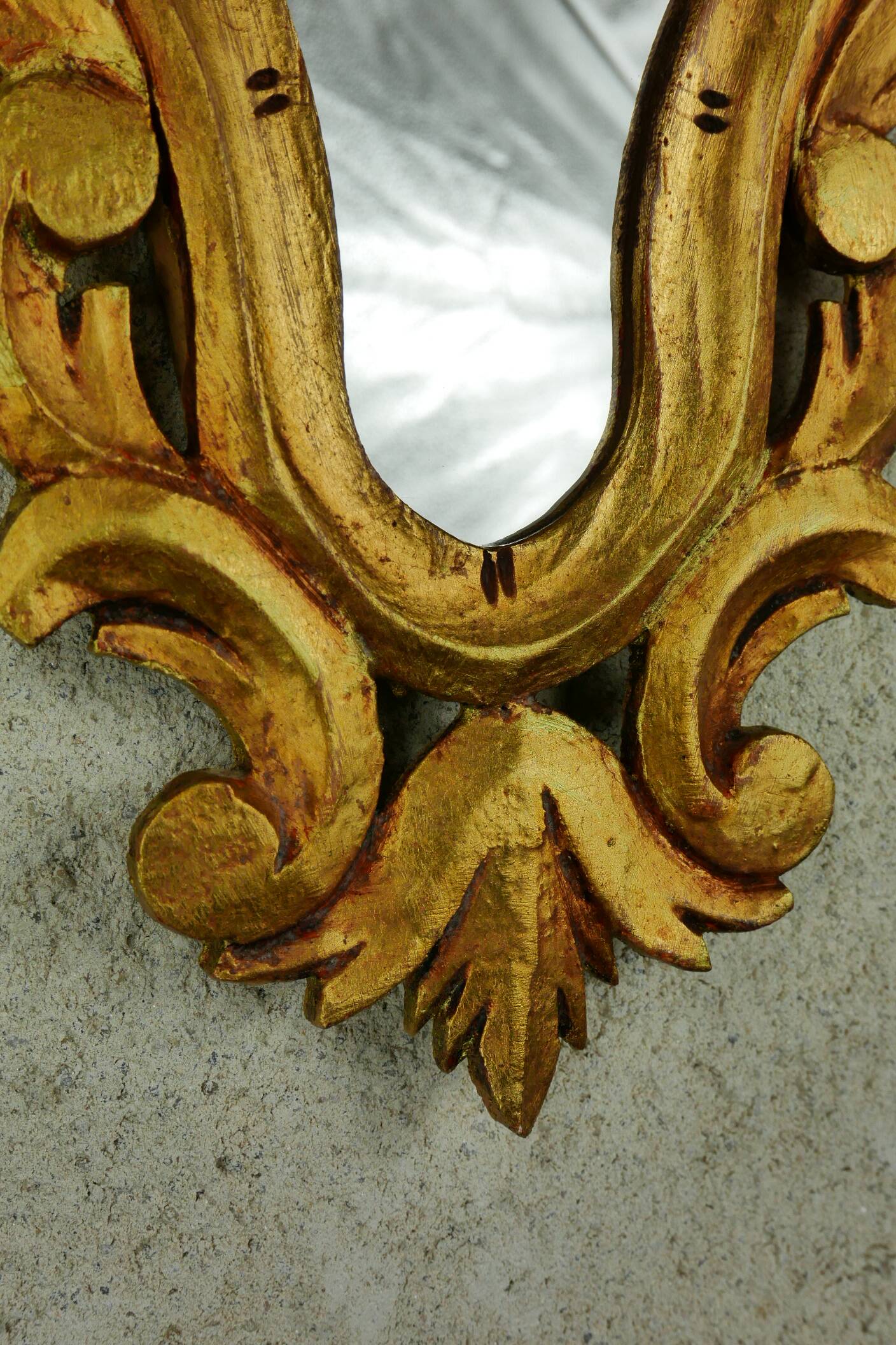 Paire de miroir bois doré.