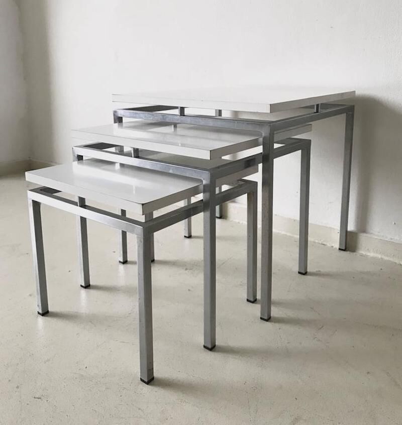 White mid-century modern nesting tables, modernist design, 1960s