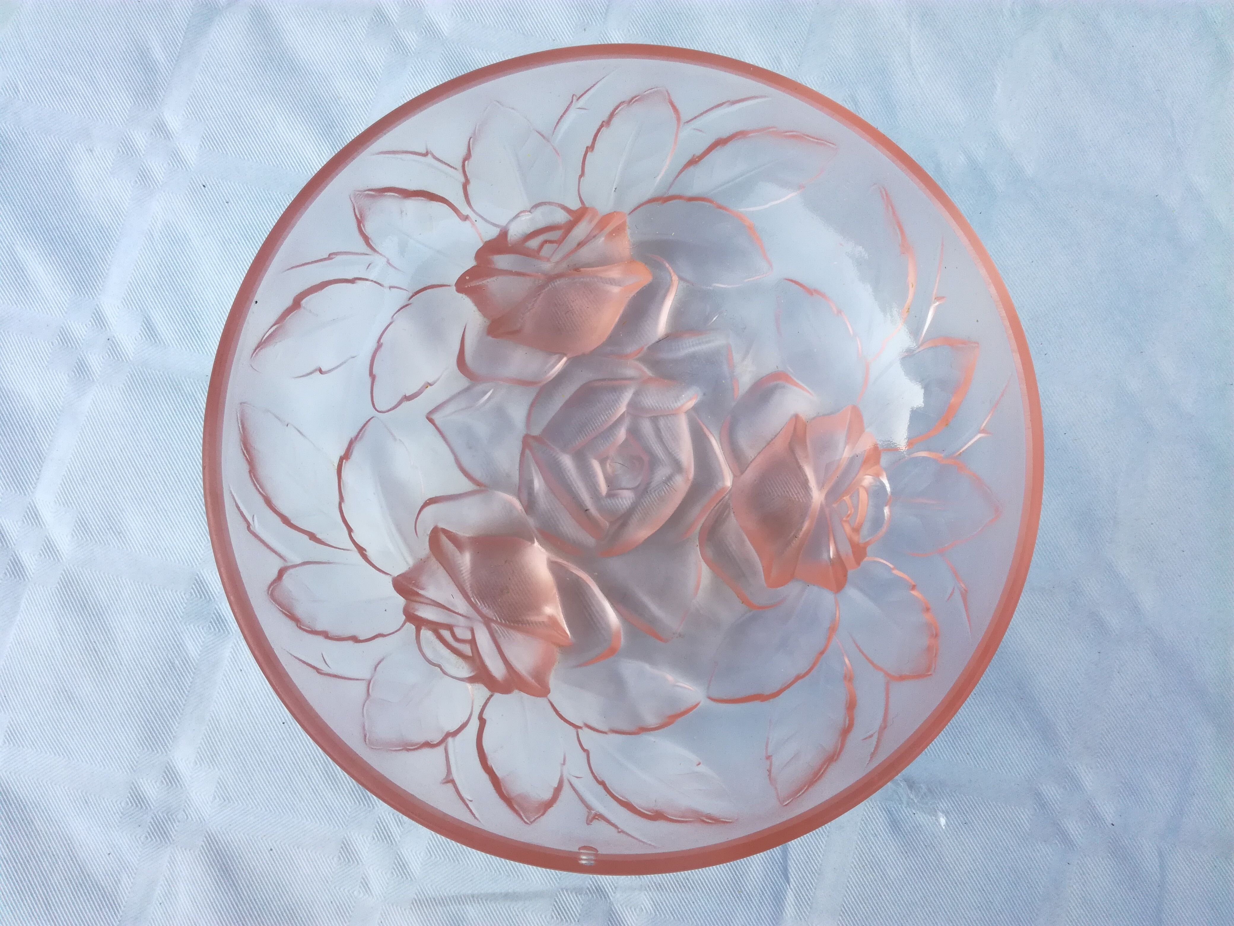 Glass cup signed muller frères luneville