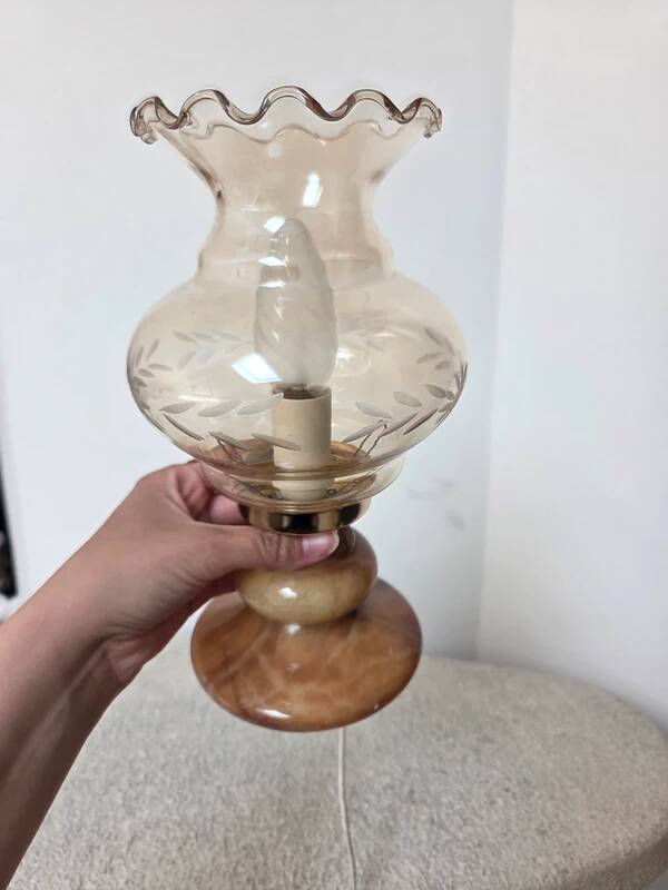 Vintage style boudoir lamp in glass and marble