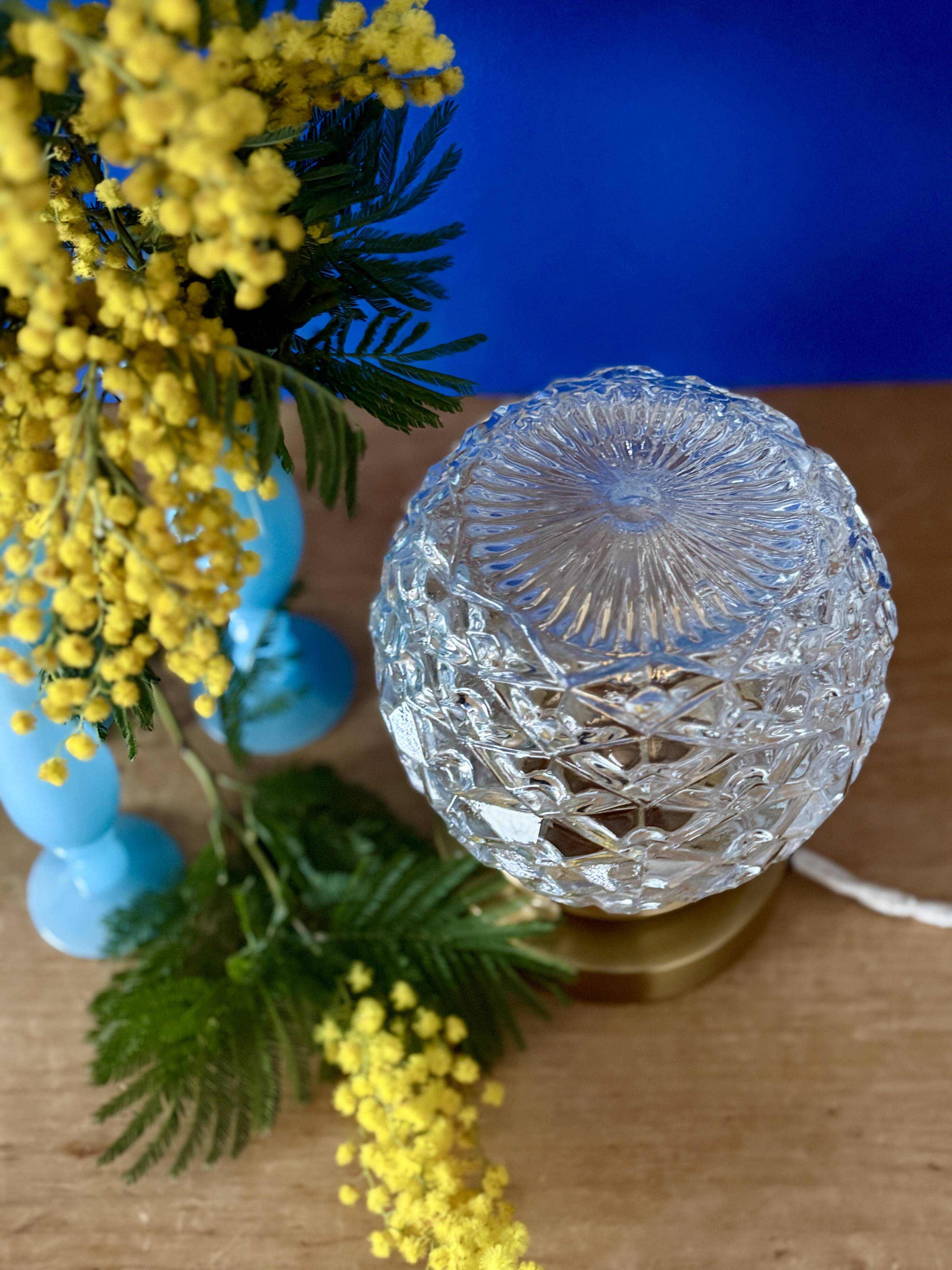Vintage globe table lamp in moulded glass