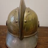 Casque pompier ancien en laiton