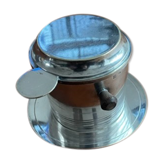 Individual coffee filter in silver metal