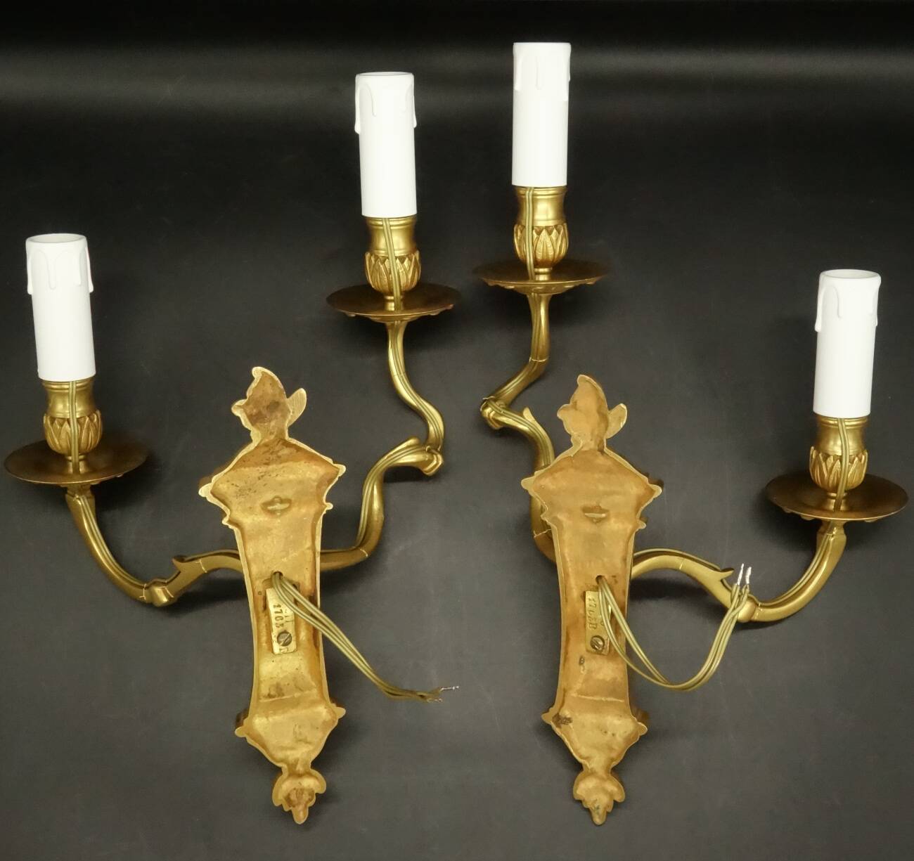 Pair of large Louis XVI style wall lights from the 19th century - gilded bronze