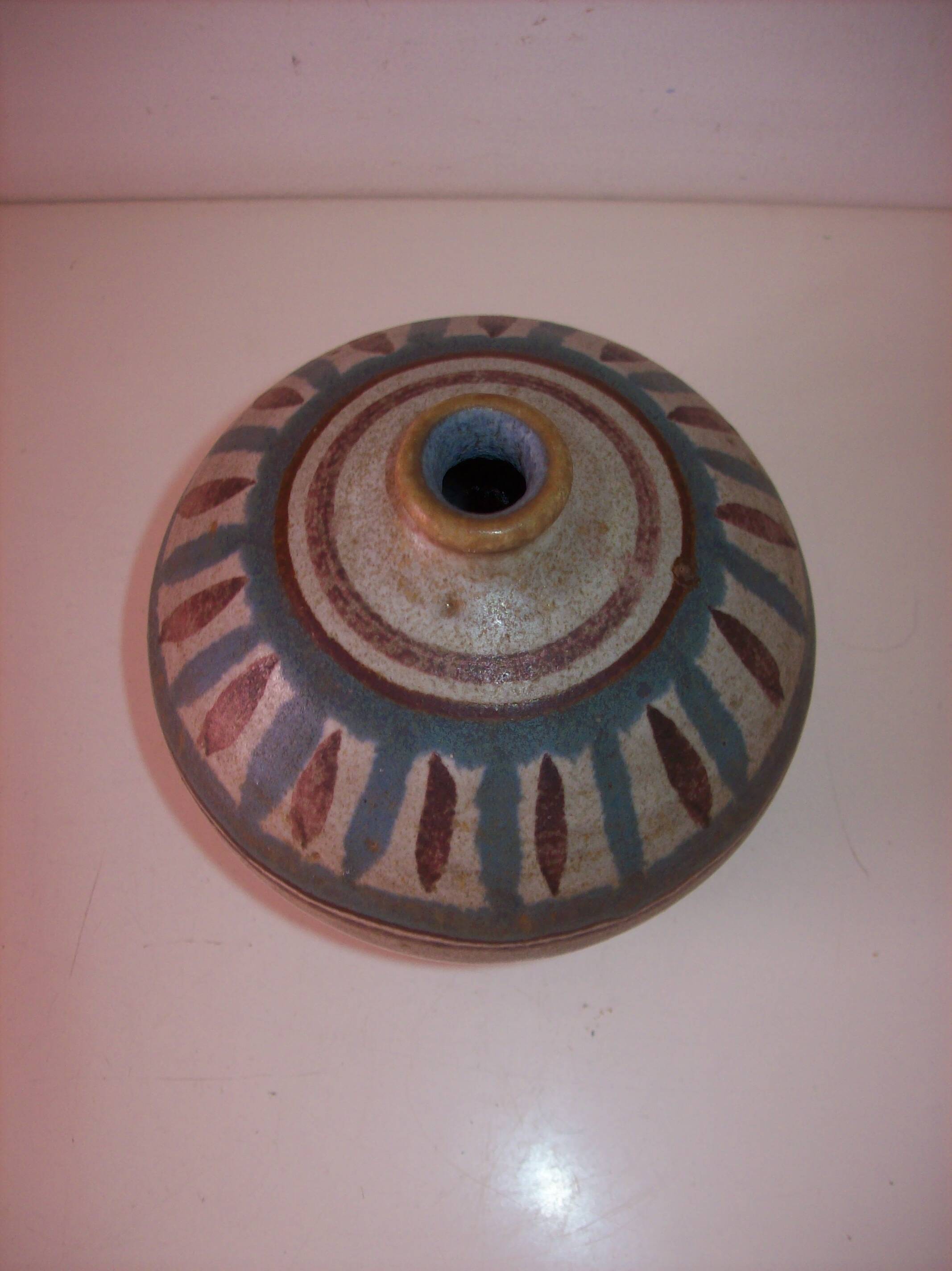 Vase boule en grès vintage signé Kamini