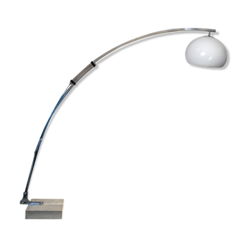 Lampadaire arc télescopique par G. Reggiani 1970