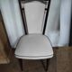 Chaise bois et simili cuir assise