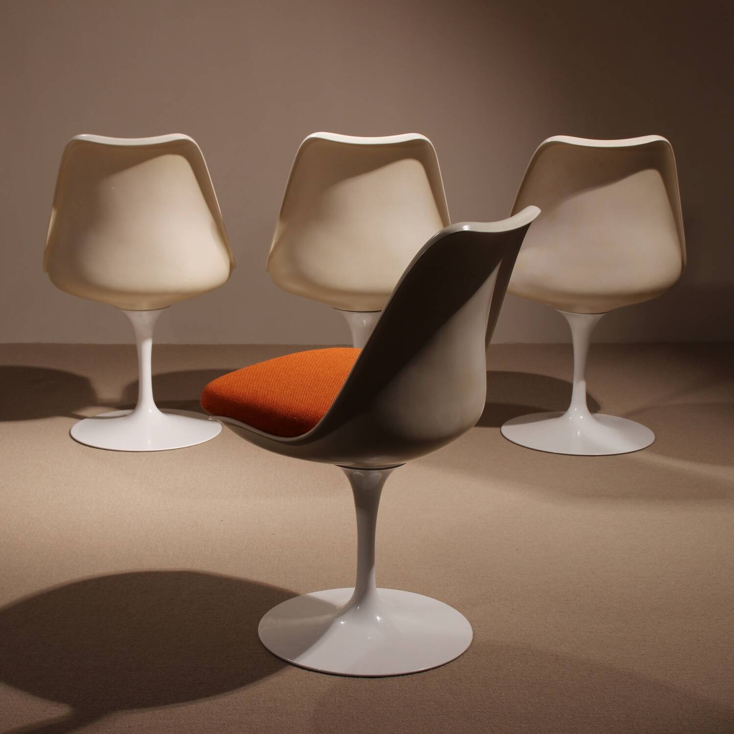 Four Tulip Chairs ‚151‘ by Eero Saarinen for Knoll International | USA 1957
