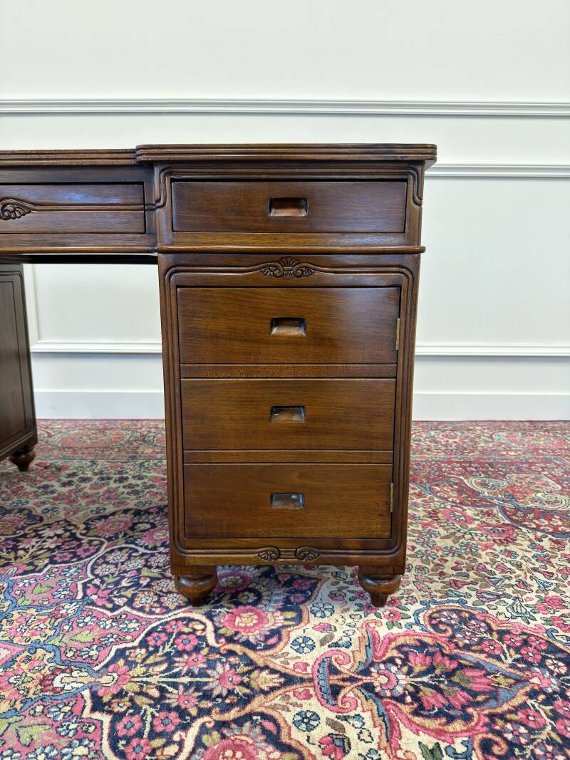 Classic English Desk with Black Inlay