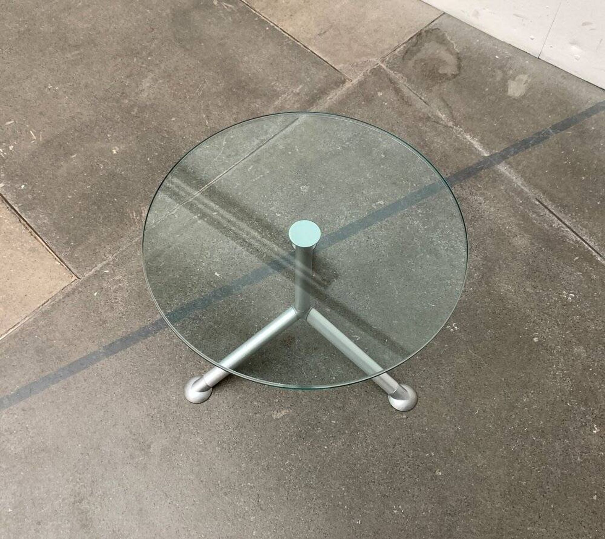 Postmodern Italian side table from the Help series in glass by Paolo Bistacchi for Albed, Milan.