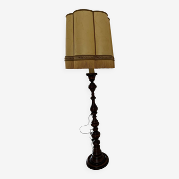 Vintage floor lamp with turned wooden base