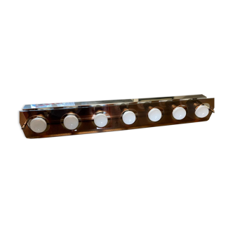 Plexiglas light bar