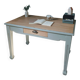 Bureau ancien rénové en bois et vert grisé