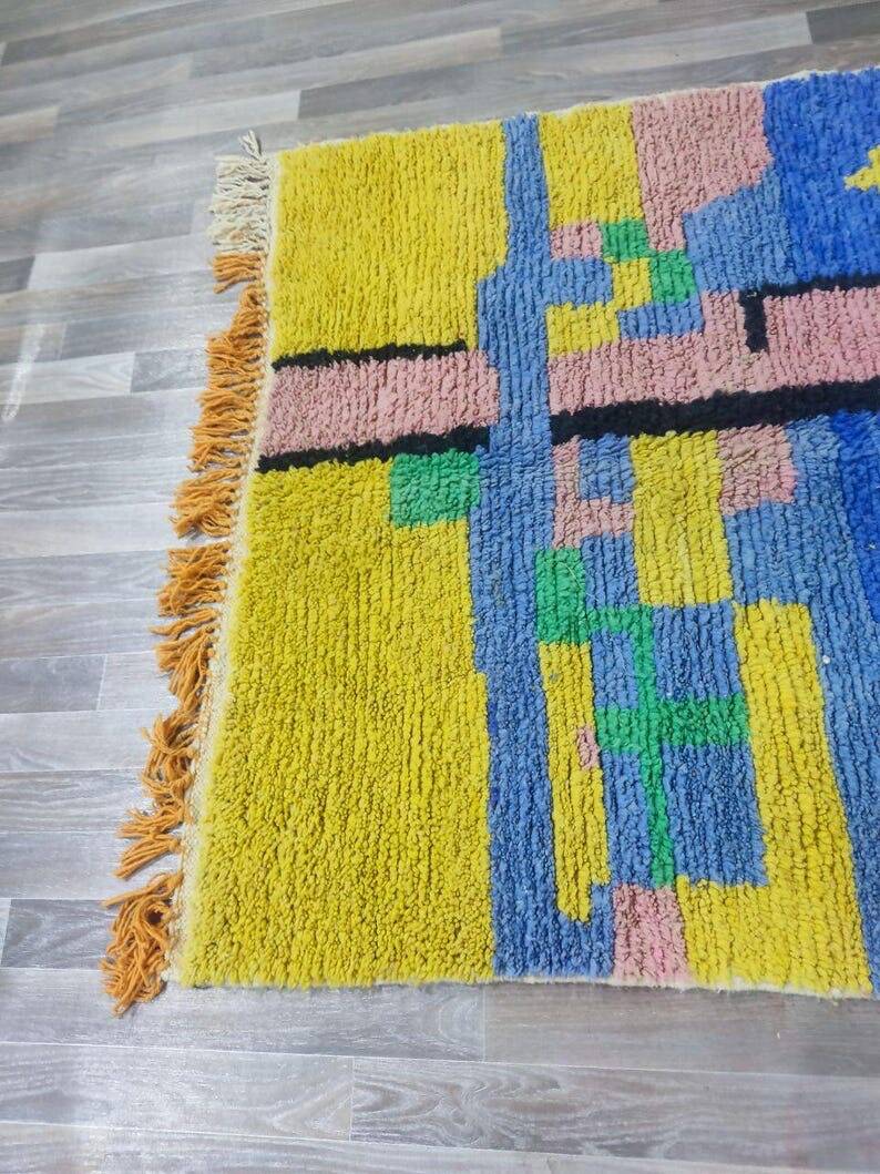 Handwoven natural wool rug, size 1.5/2.5 m.