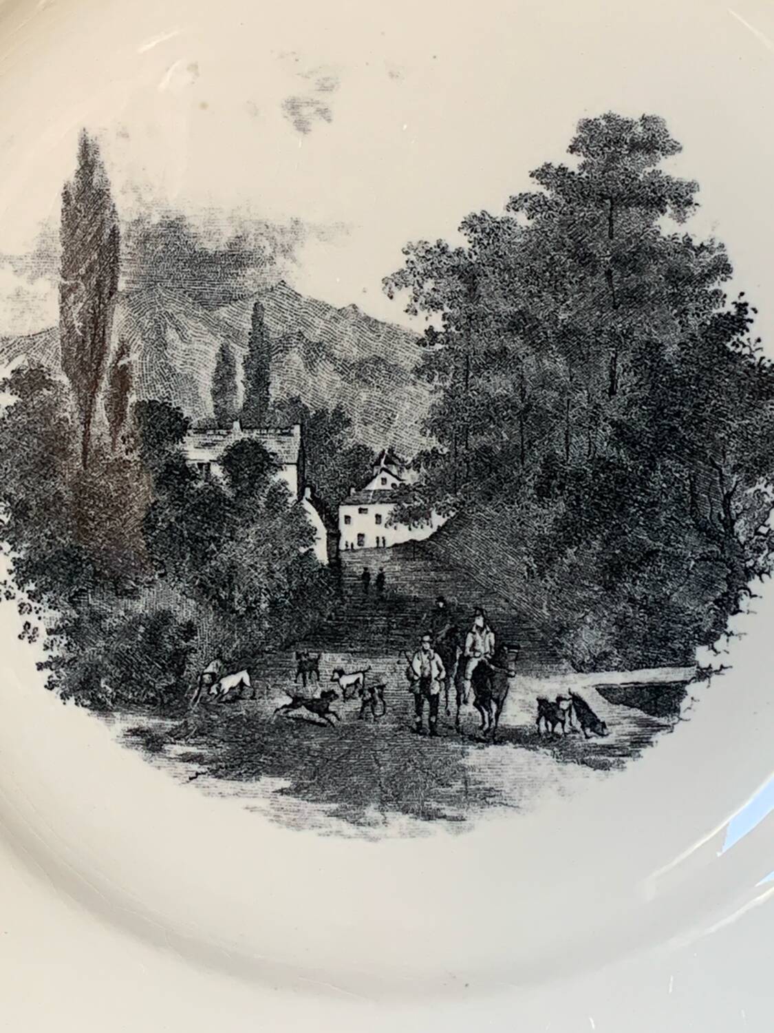 Neuf assiettes à dessert anciennes Boch La Louvière