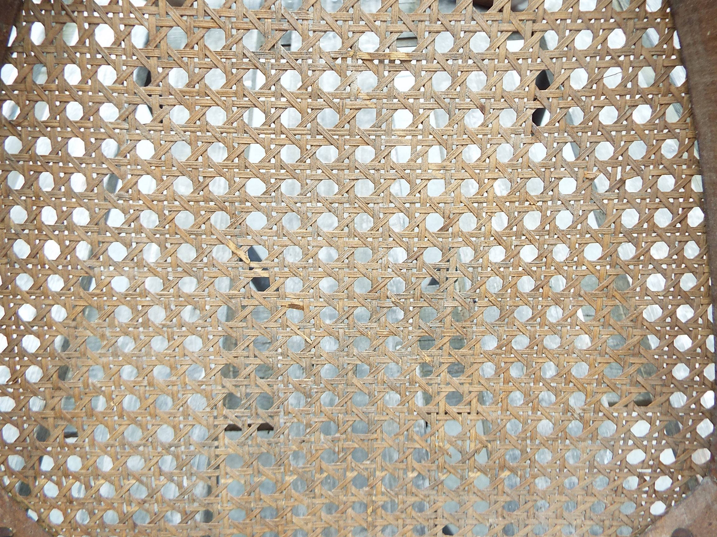 Bistro chair sitting canus