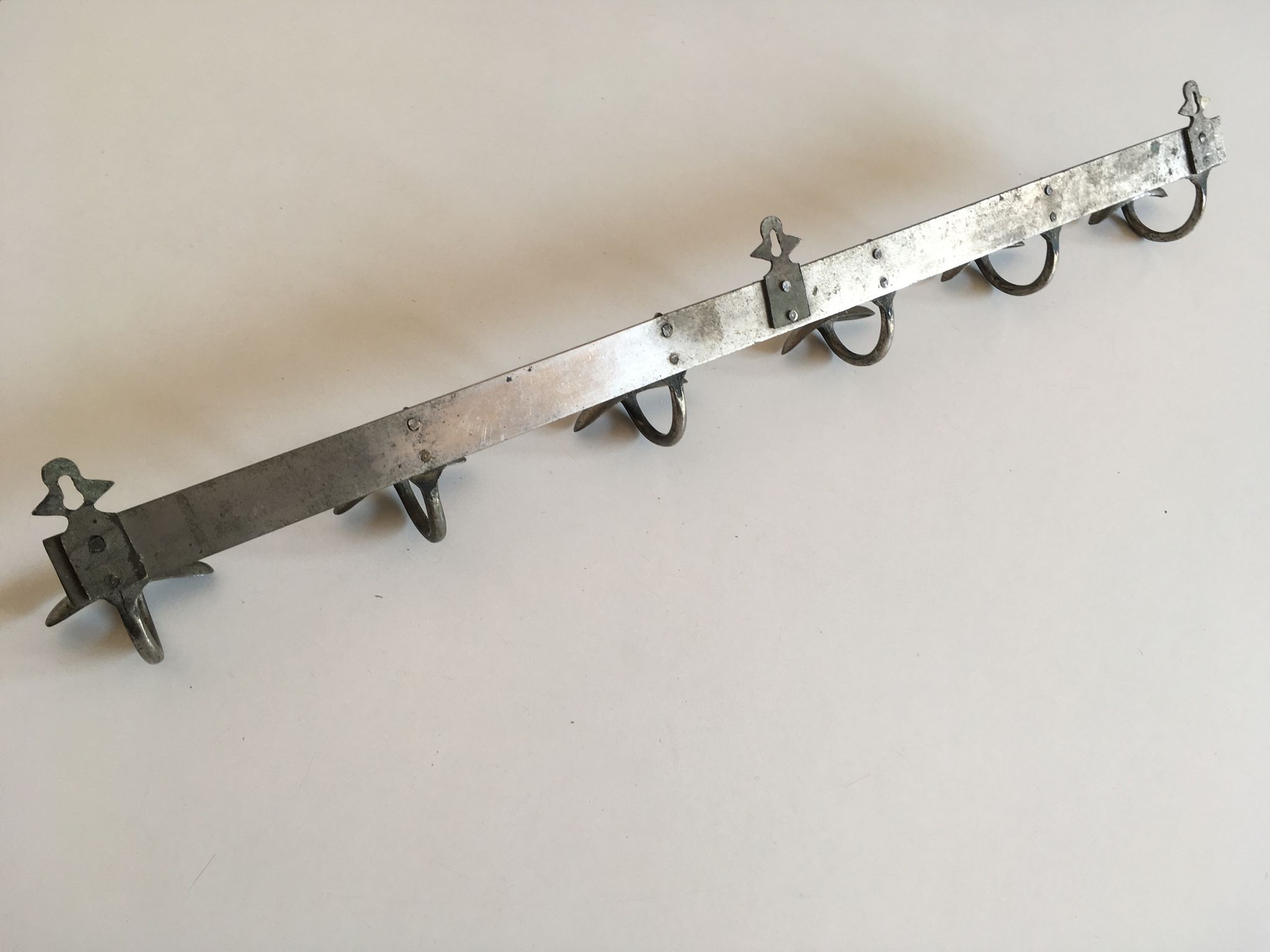 Patère wears hotel coats in nickel metal, early 20th.