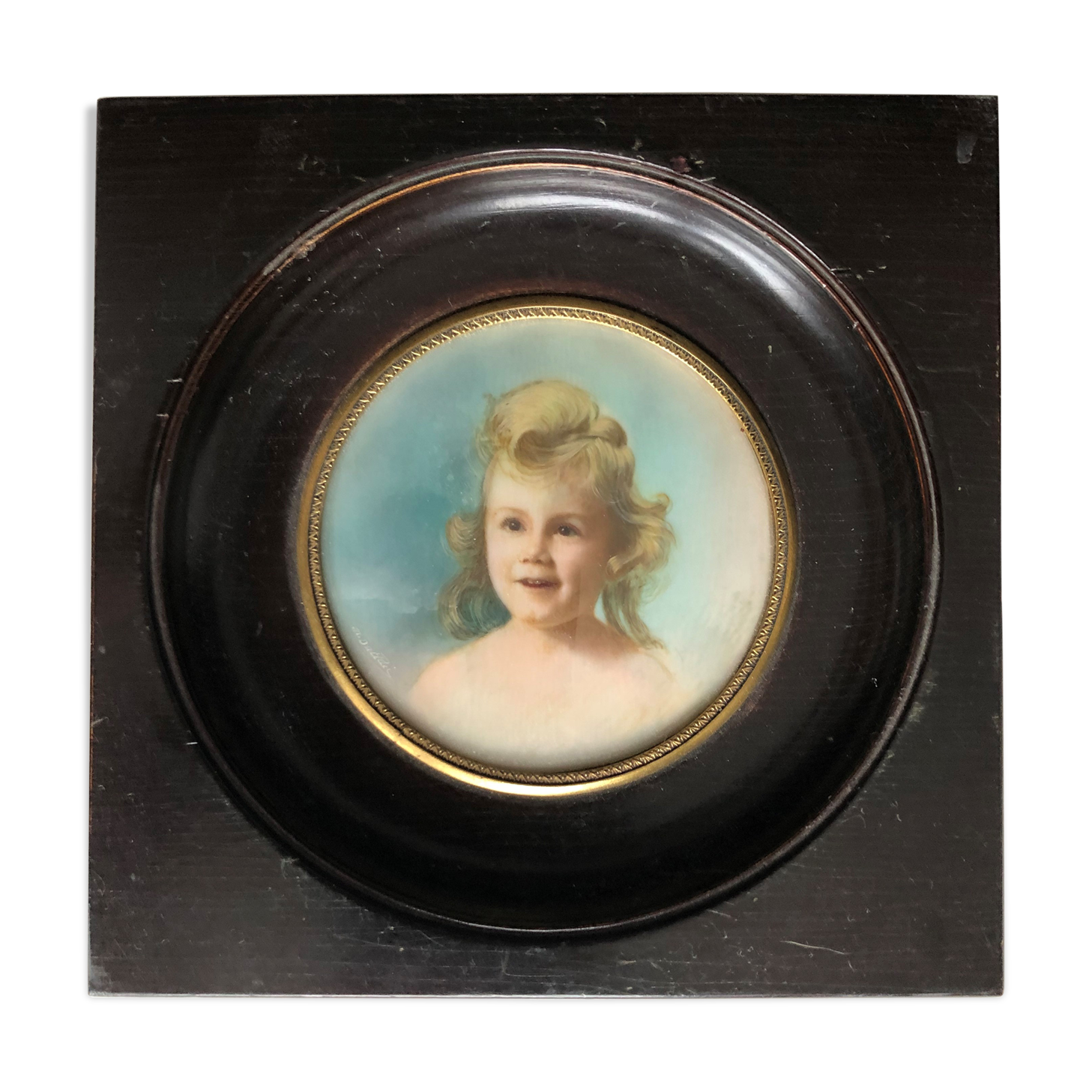 Miniature: portrait of a young girl