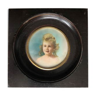 Miniature: portrait of a young girl