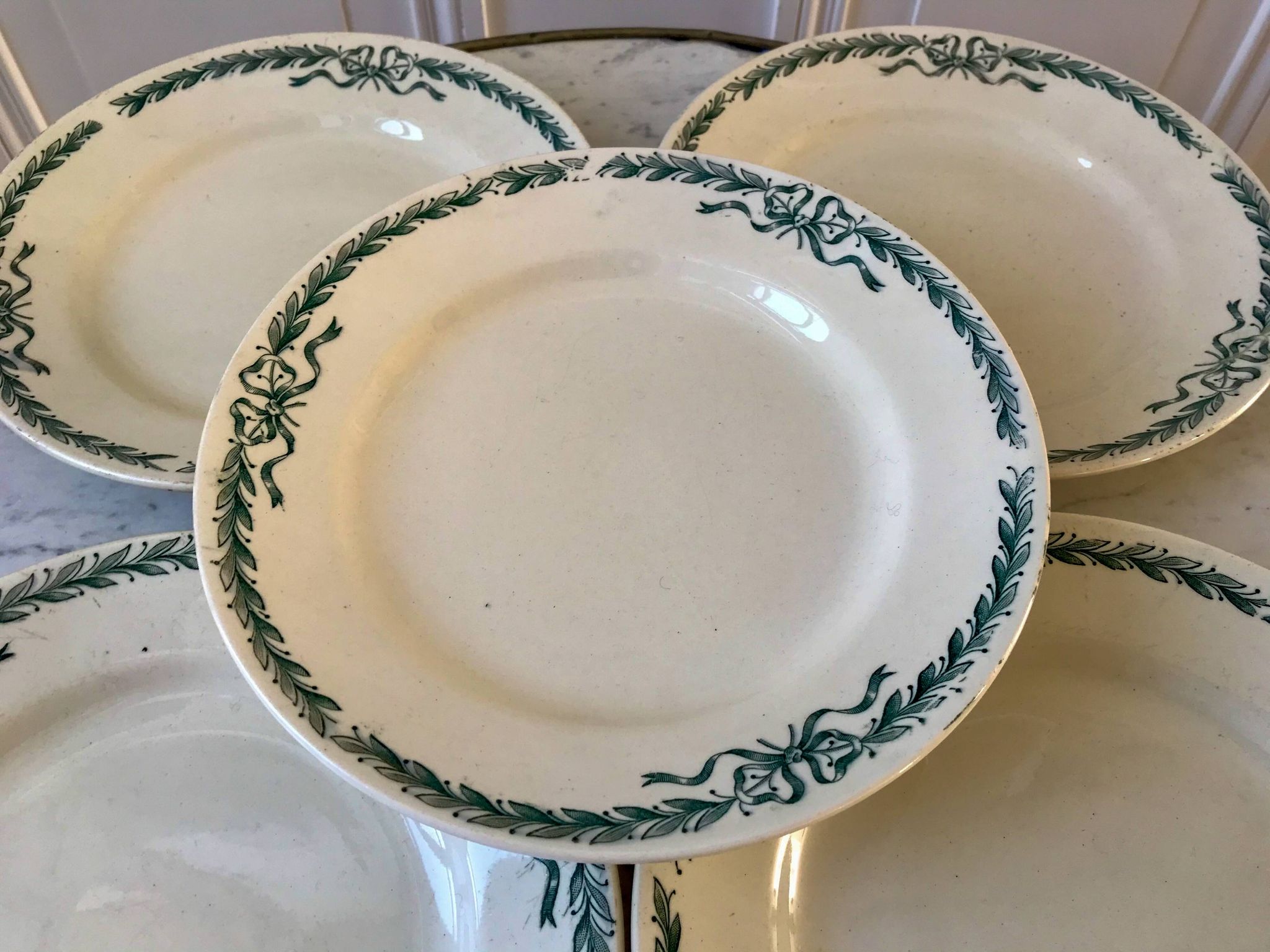 set of 5 large flat plates in Terre de Fer Longchamp model Belleville late 19th century