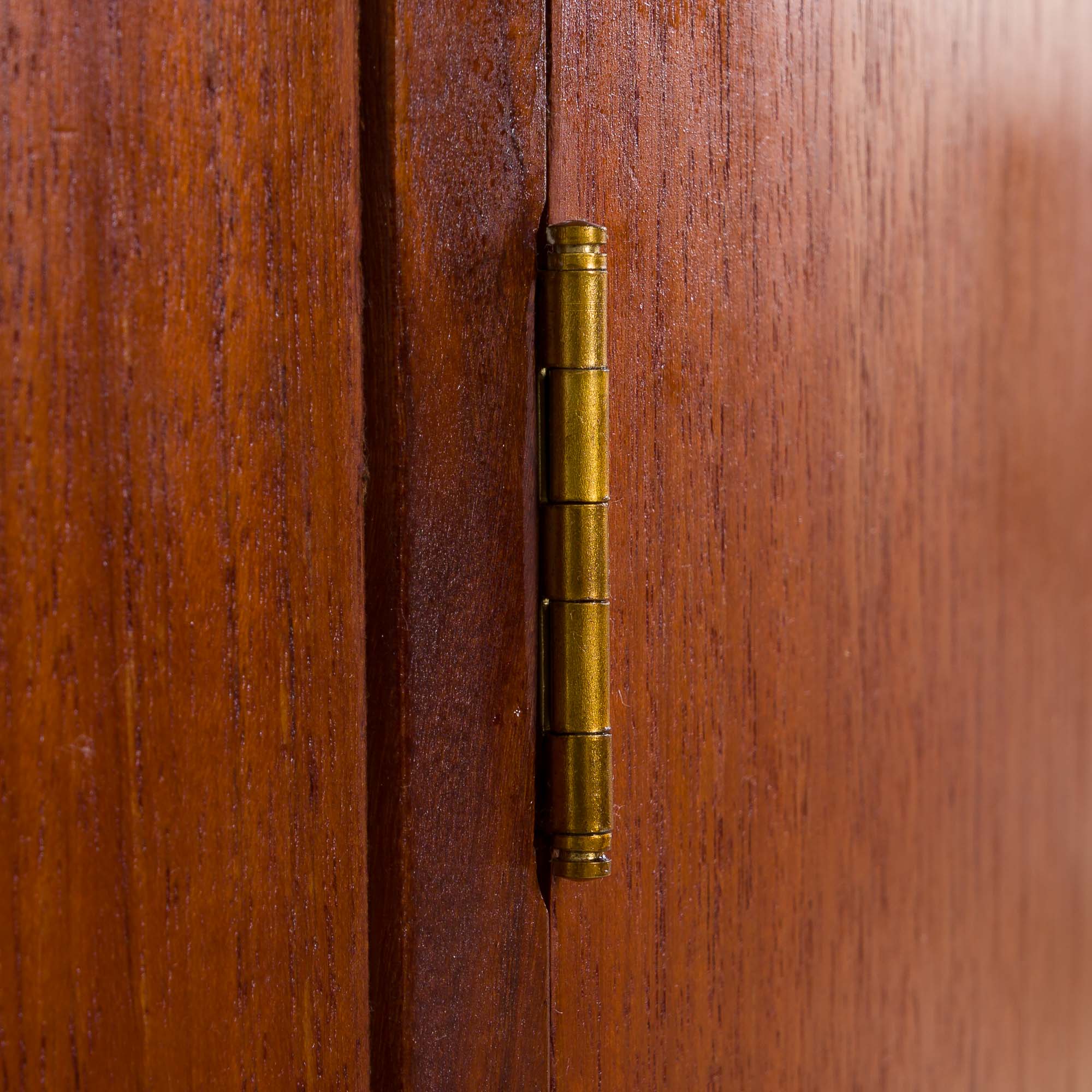 Mid Century free standing bullet shape executive teak desk by H.P. Hansen, Denmark, 1960s