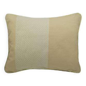 Ysar beige cushion