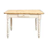 Farm table