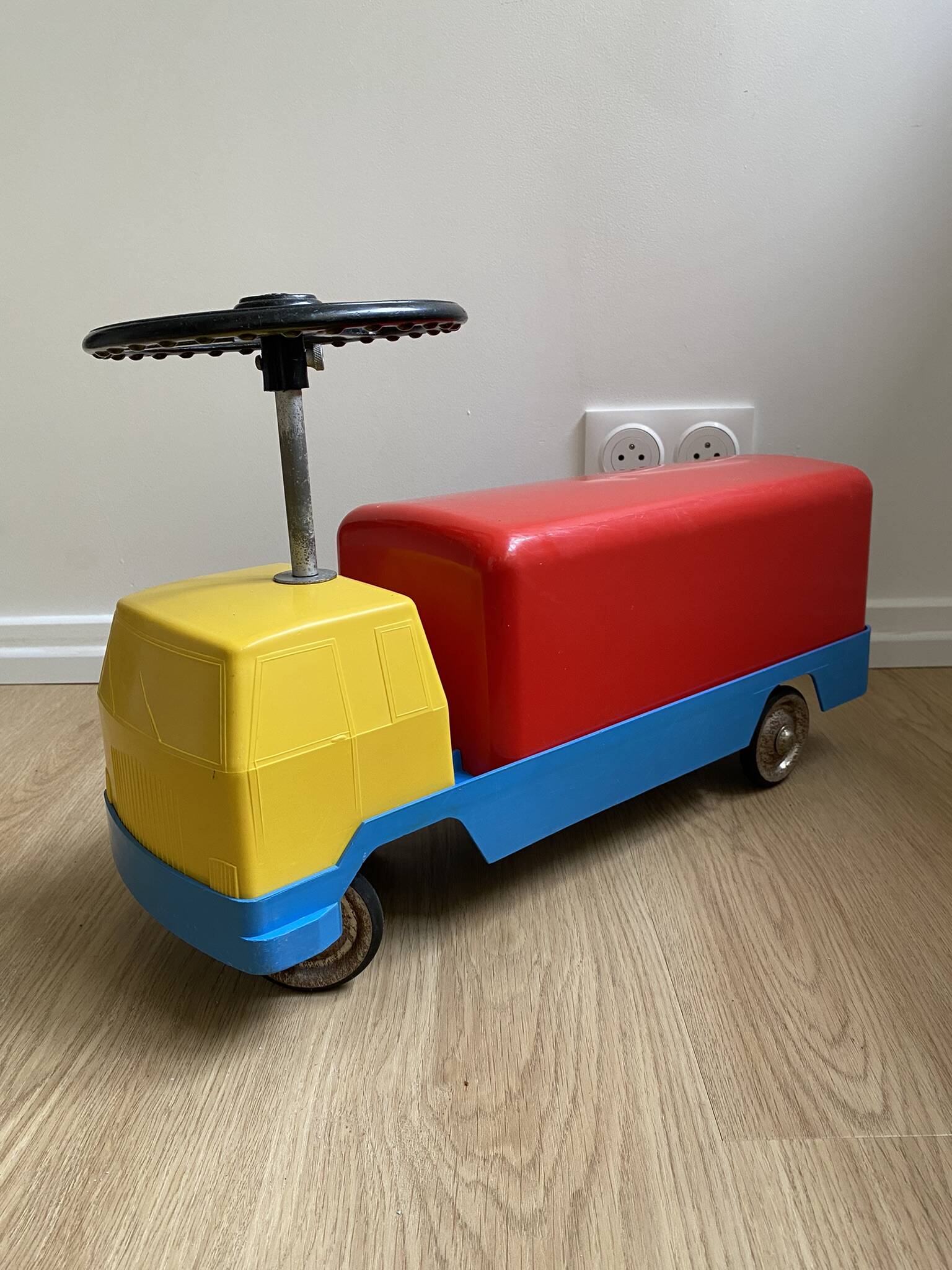 Kiddicraft vintage red blue and yellow children's carrier truck