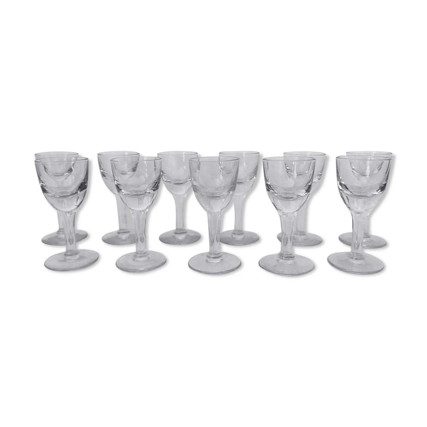 Set of 11 drip glasses