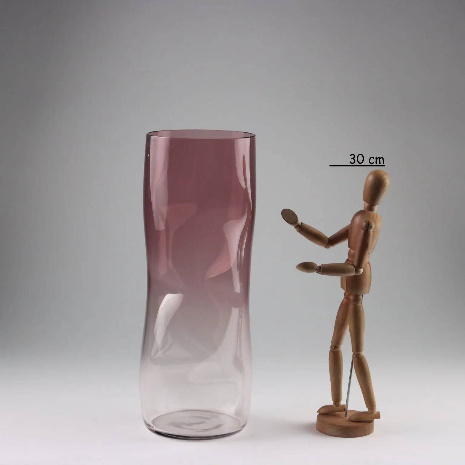 Vintage vase from the 1980s in Man. Barbini Murano glass.