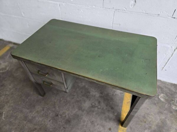 Bureau/bureau industriel vintage acior avec plateau vert menthe