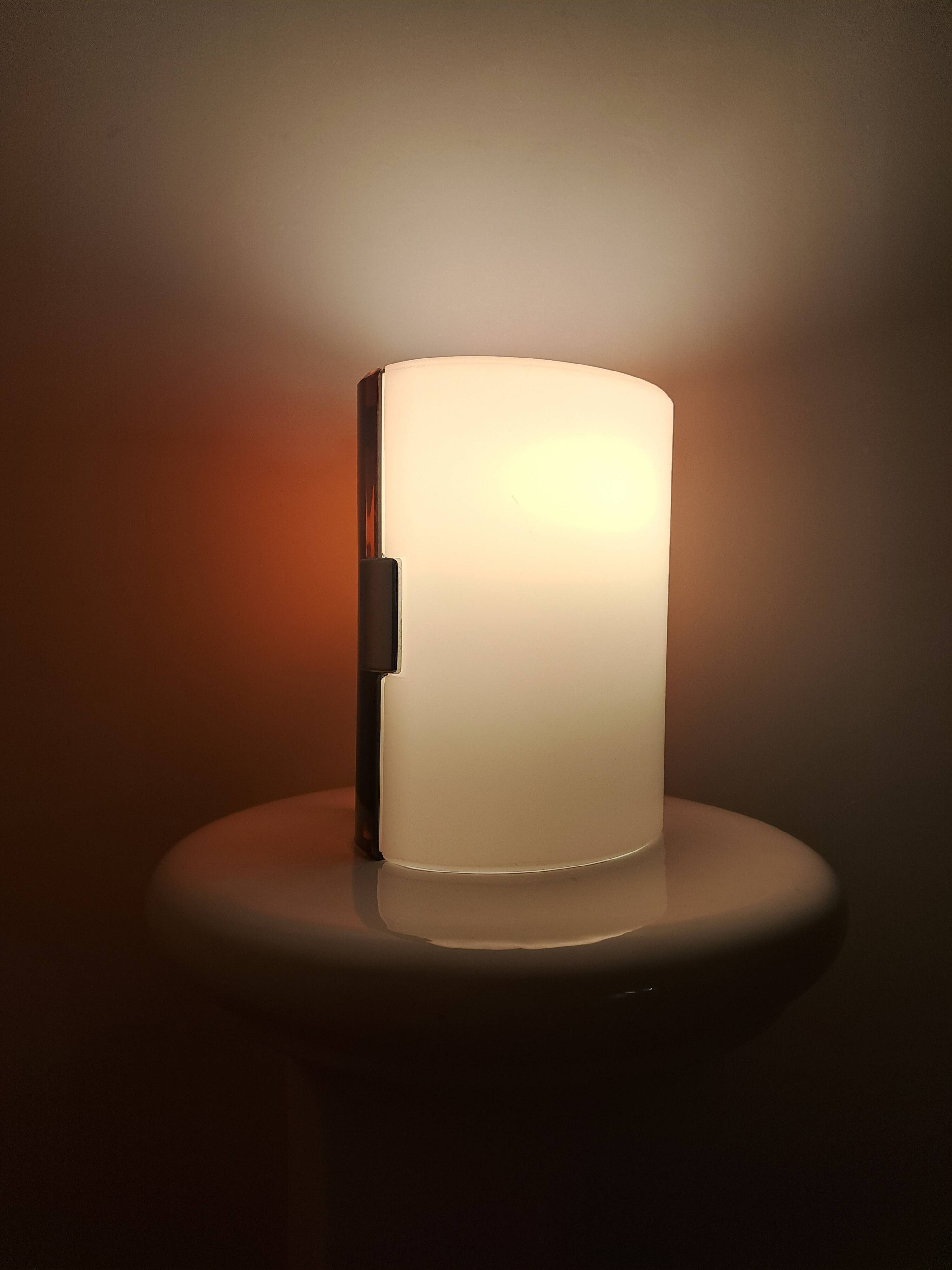 Allibert space age 80s plexiglass wall light