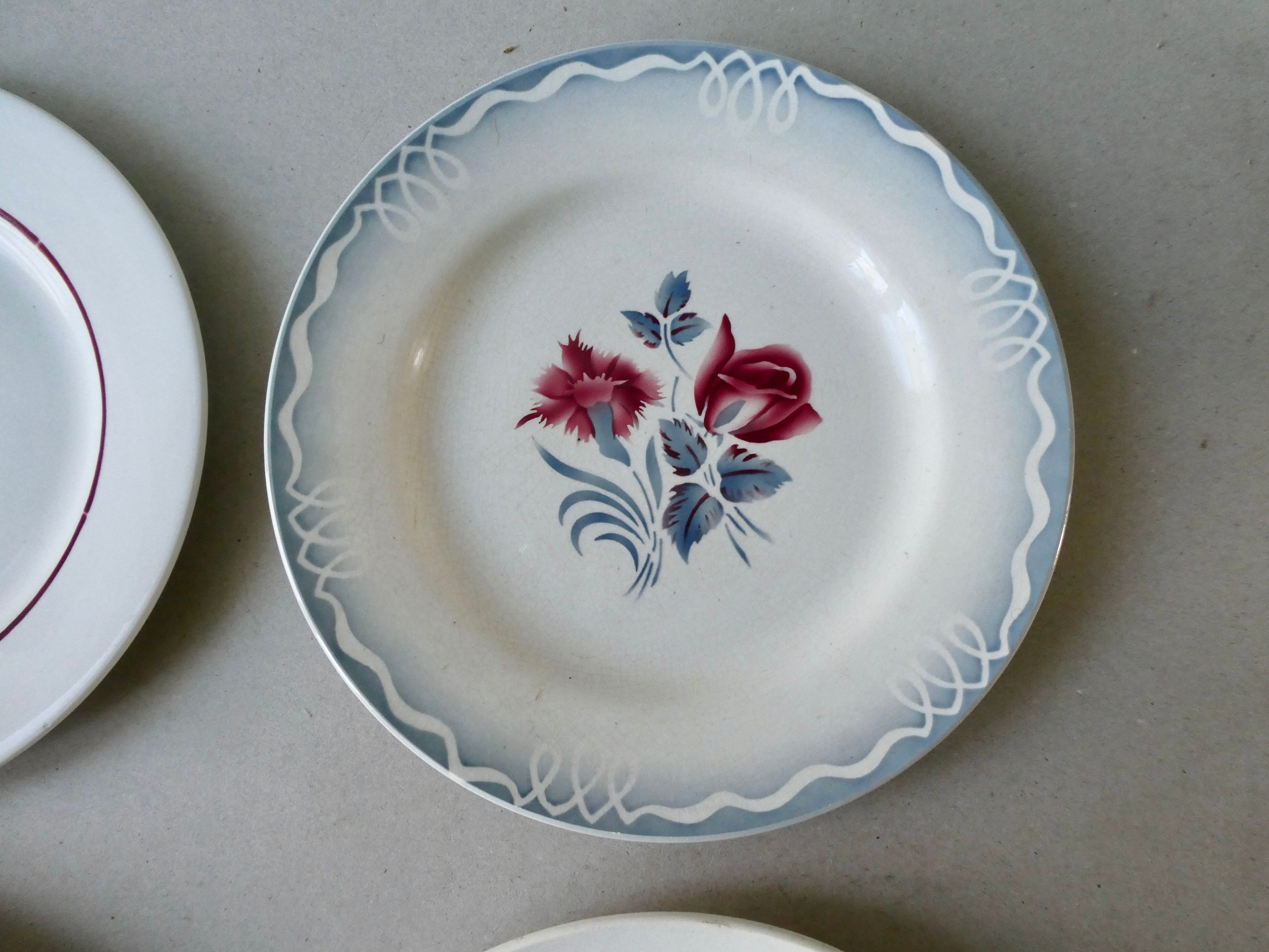 6 antique flat plates, floral decoration, 22.5 cm