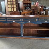 Wine merchant counter
