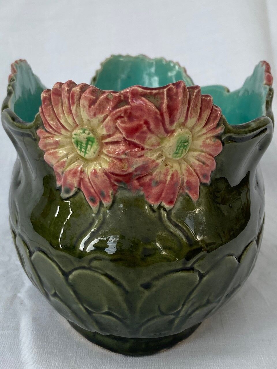 Vallauris-style dabbling gardener