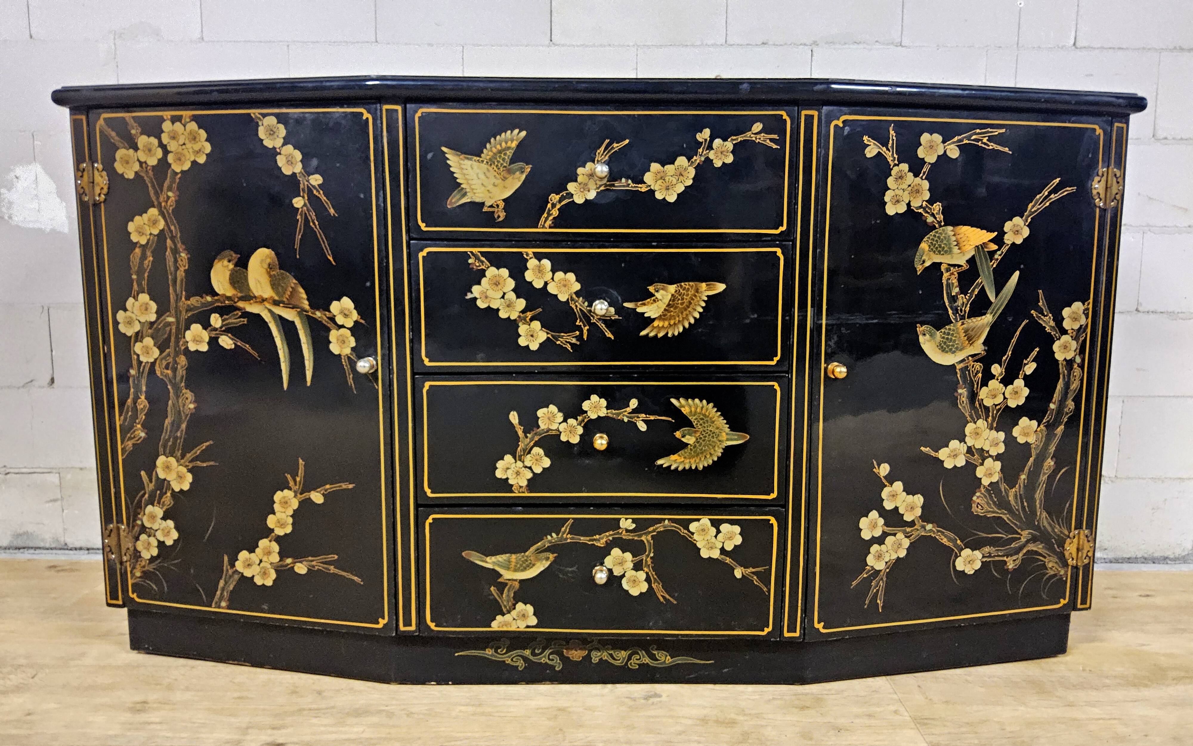 Vintage Chinese sideboard / lacquer cabinet (black / birds) Bohemian