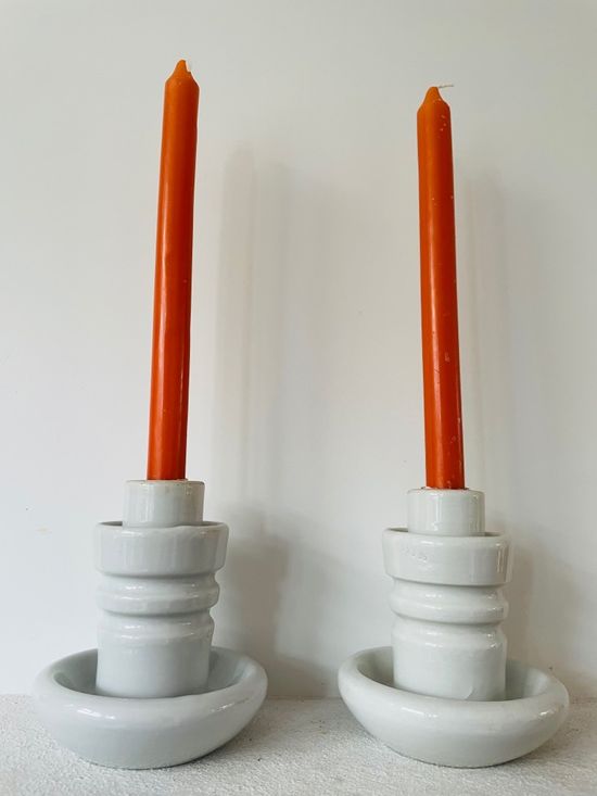 Set of 2 porcelain candle holders