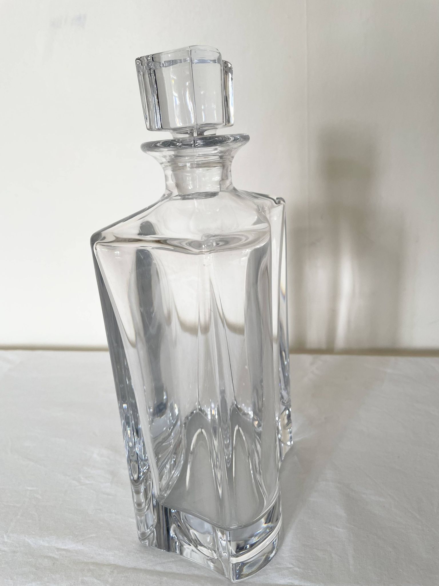 Carafe à whisky en cristal galbé