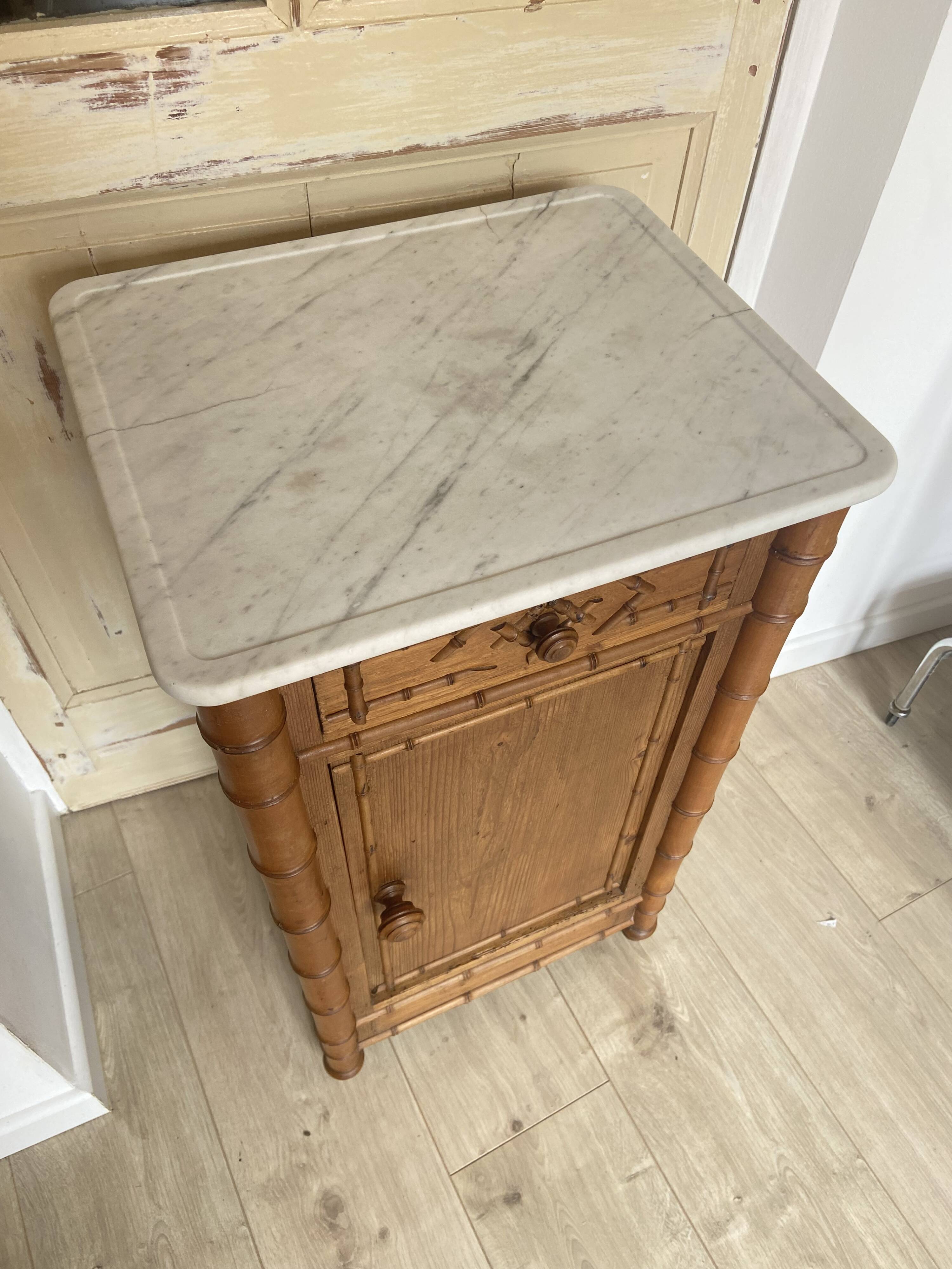 Bedside table / nightstand in pitchpin pine wood and bamboo with marble top