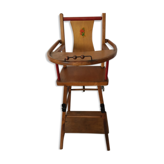 Chaise haute ancienne pour poupées