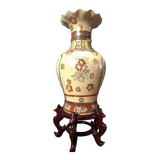 Large polychrome Chinese vase